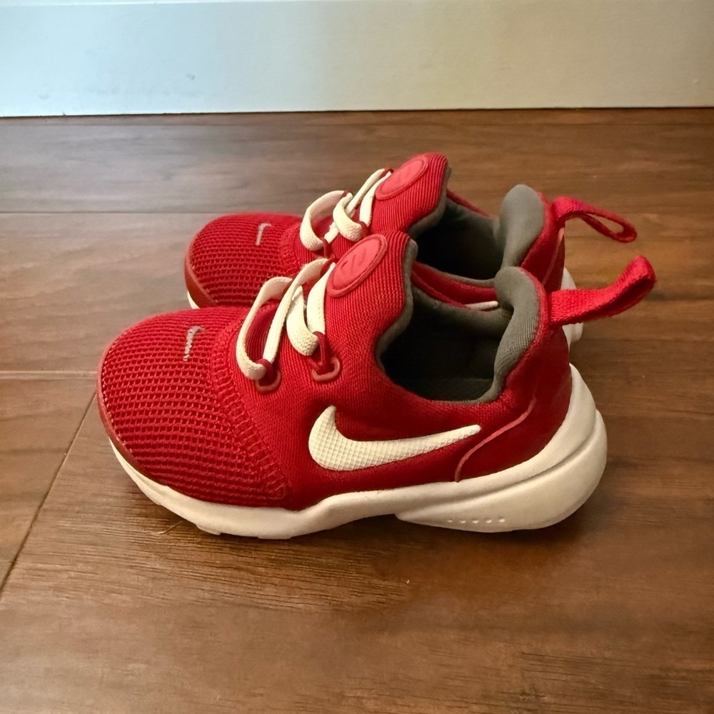 Nike Presto Fly Baby & Toddler Red and White Sneakers-Size 5C - Picture 3 of 11